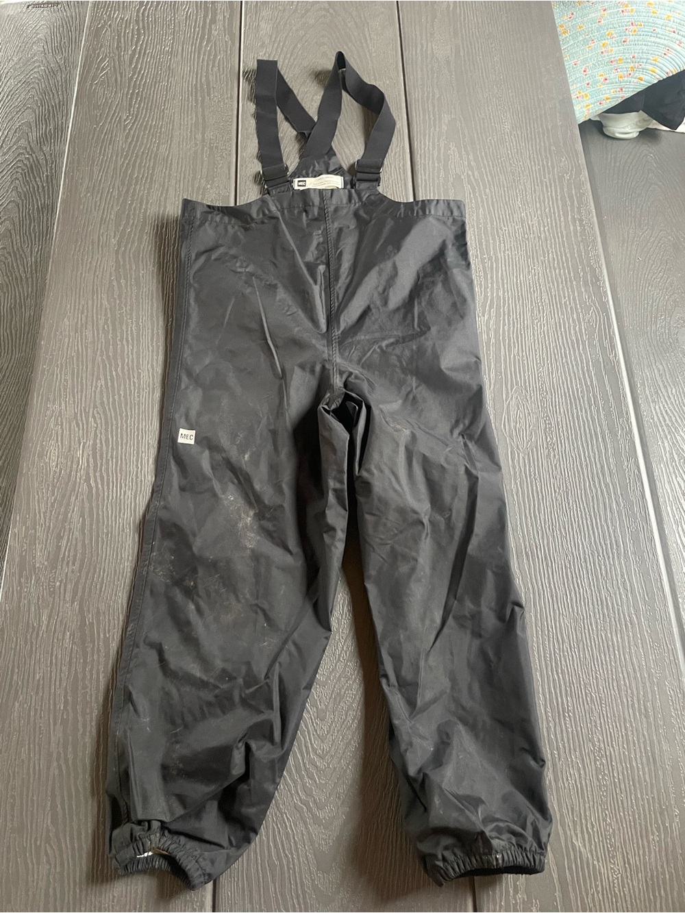MEC Kids Black Waterproof Bib Overpants with Adjustable Suspenders size 8